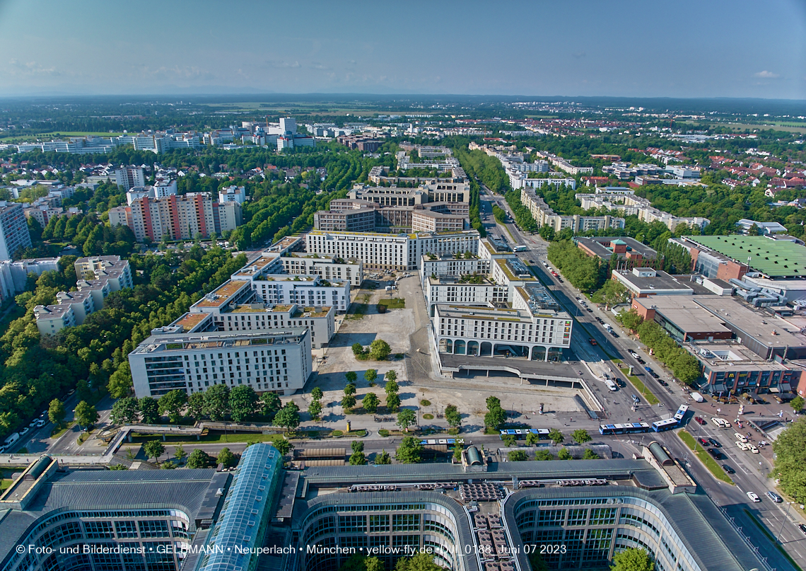 07.06.2023 - Perlach Plaza, PEP, Rentenversicherung, Wohnring, WACKER-Chemie in Neuperlach